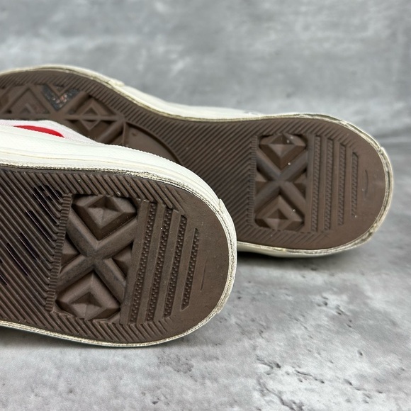 Converse Comme De Garcons Cream Heart Low Top Sneaker - Picture 7 of 11